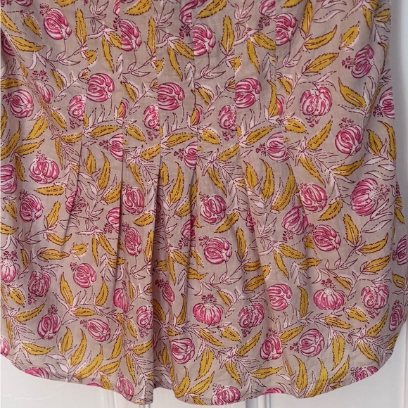 Ivy James High Neck Ruffles Sleeveless Floral Pleated Accent Top NWT Size XS - Picture 8 of 13